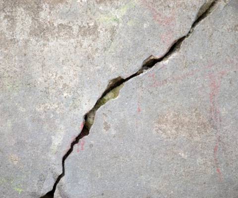 Repedések a falon Repedések a falon